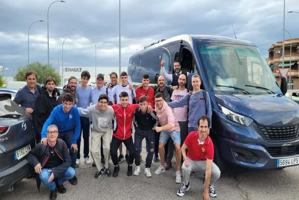 Cuáles son los requisitos para alquilar un bus para 20 personas