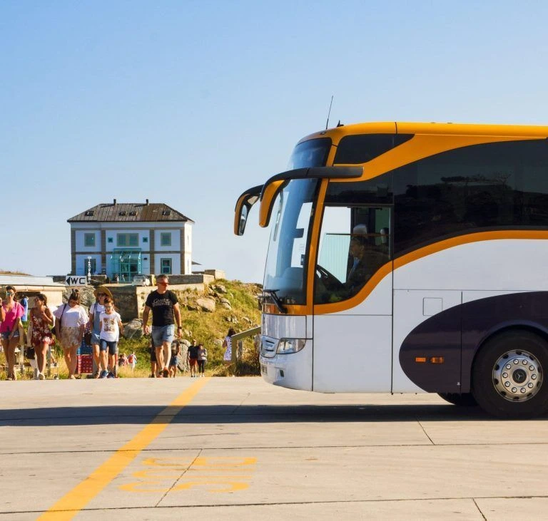 Cuándo alquilar autobuses con conductor