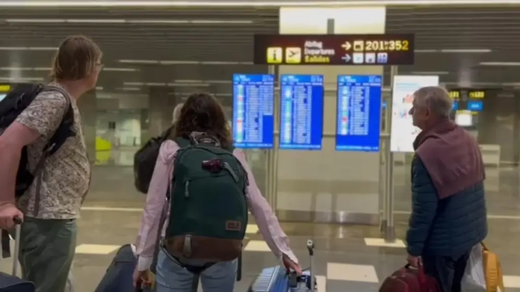 Cuánto tiempo antes estar en el aeropuerto