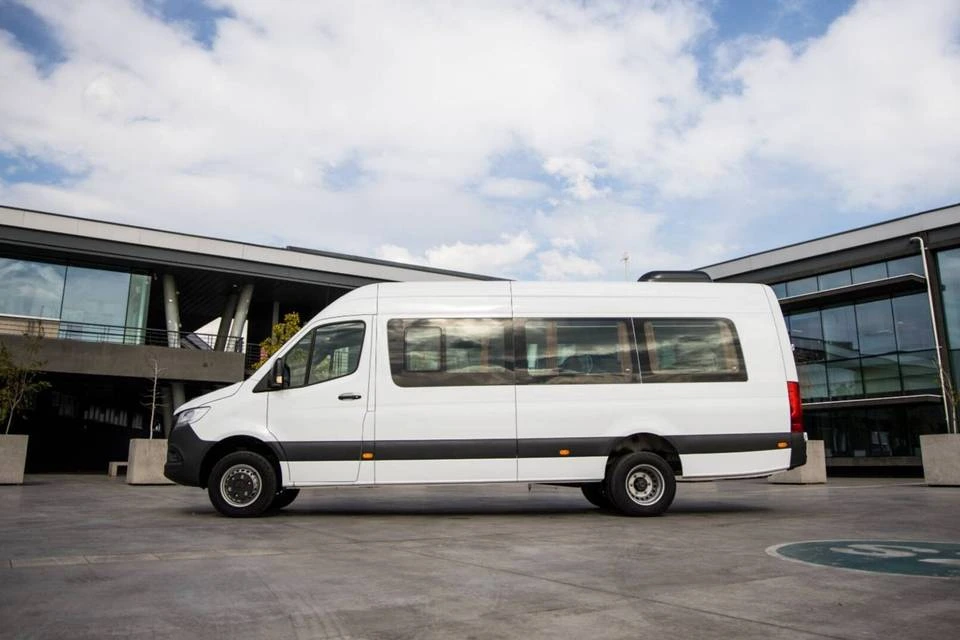 Características de un microbús