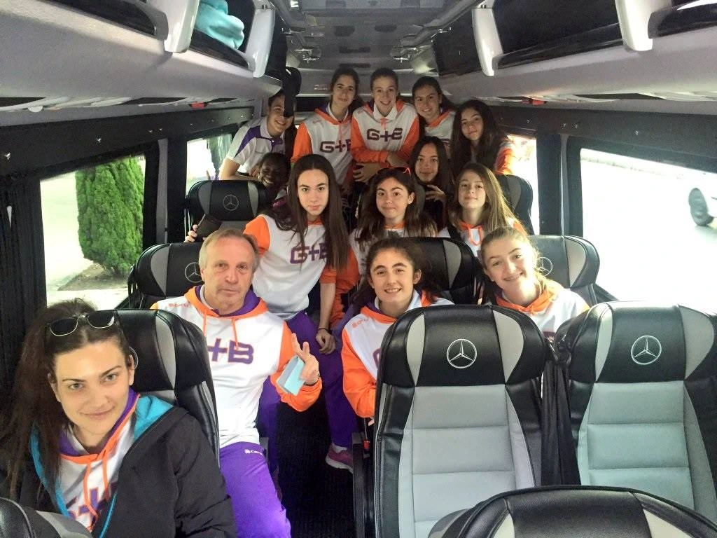 Cuándo alquilar autobuses para eventos