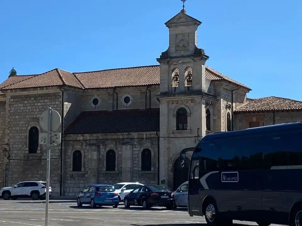 Por qué elegir excursiones en autocar de un día 