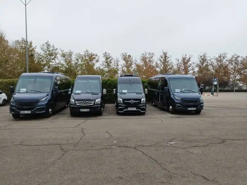 Dimensiones oficiales de los autobuses en España