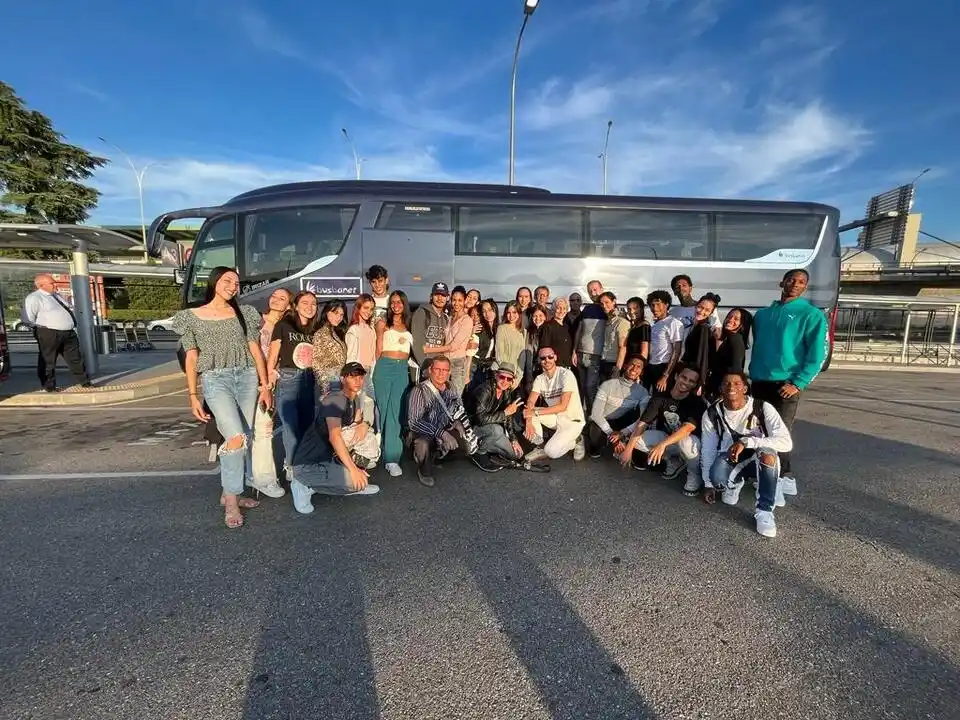 Factores que determinan el precio del alquiler de autobuses con chófer