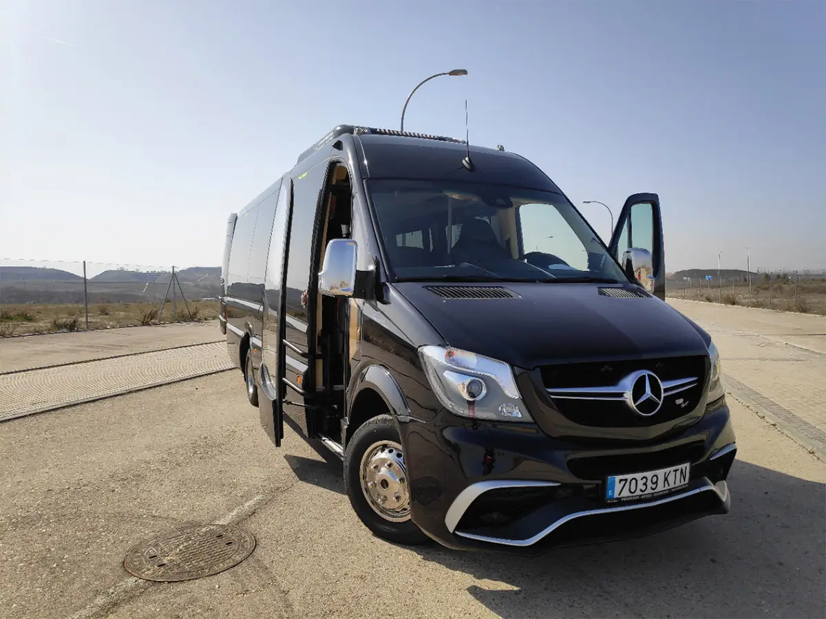 alquiler de microbus en madrid de 19 plazas