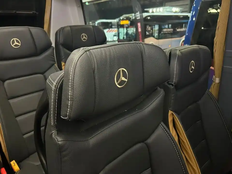 Cuál es el asiento más seguro en un bus