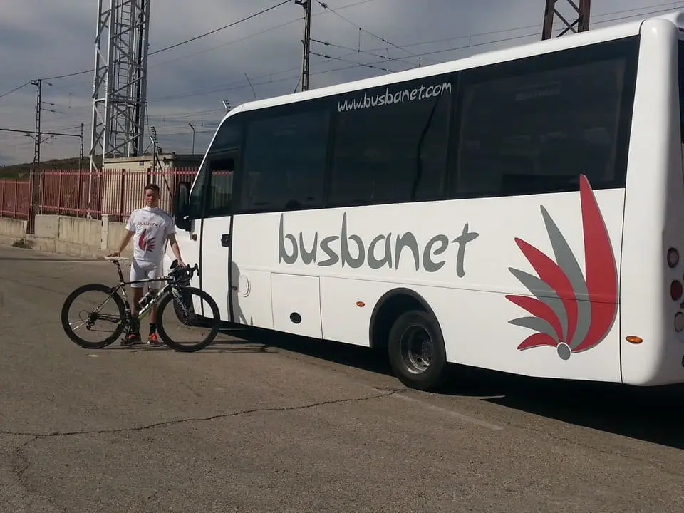 Es posible llevar una bicicleta en un autobús