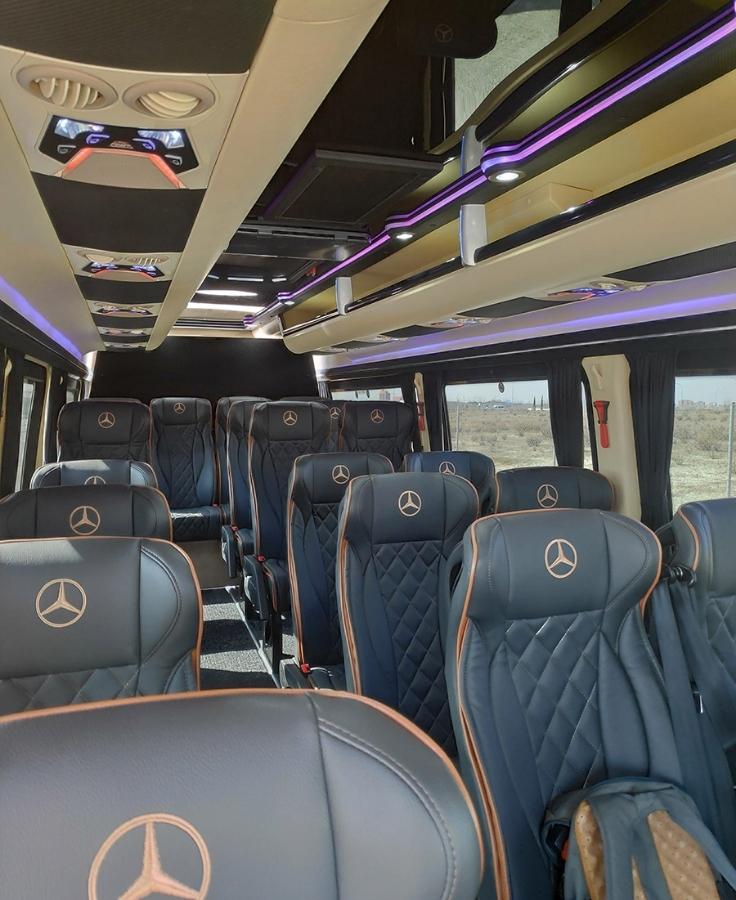 alquiler autobus transfer aeropuerto madrid