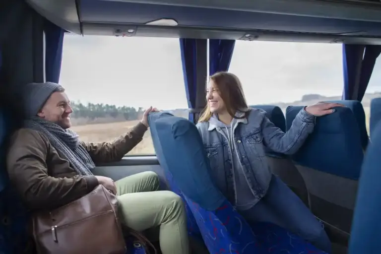 Cómo vestir para viajar en autobús