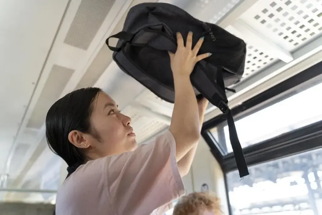 Qué dice la DGT sobre si se puede viaje subir con maletas al autobús